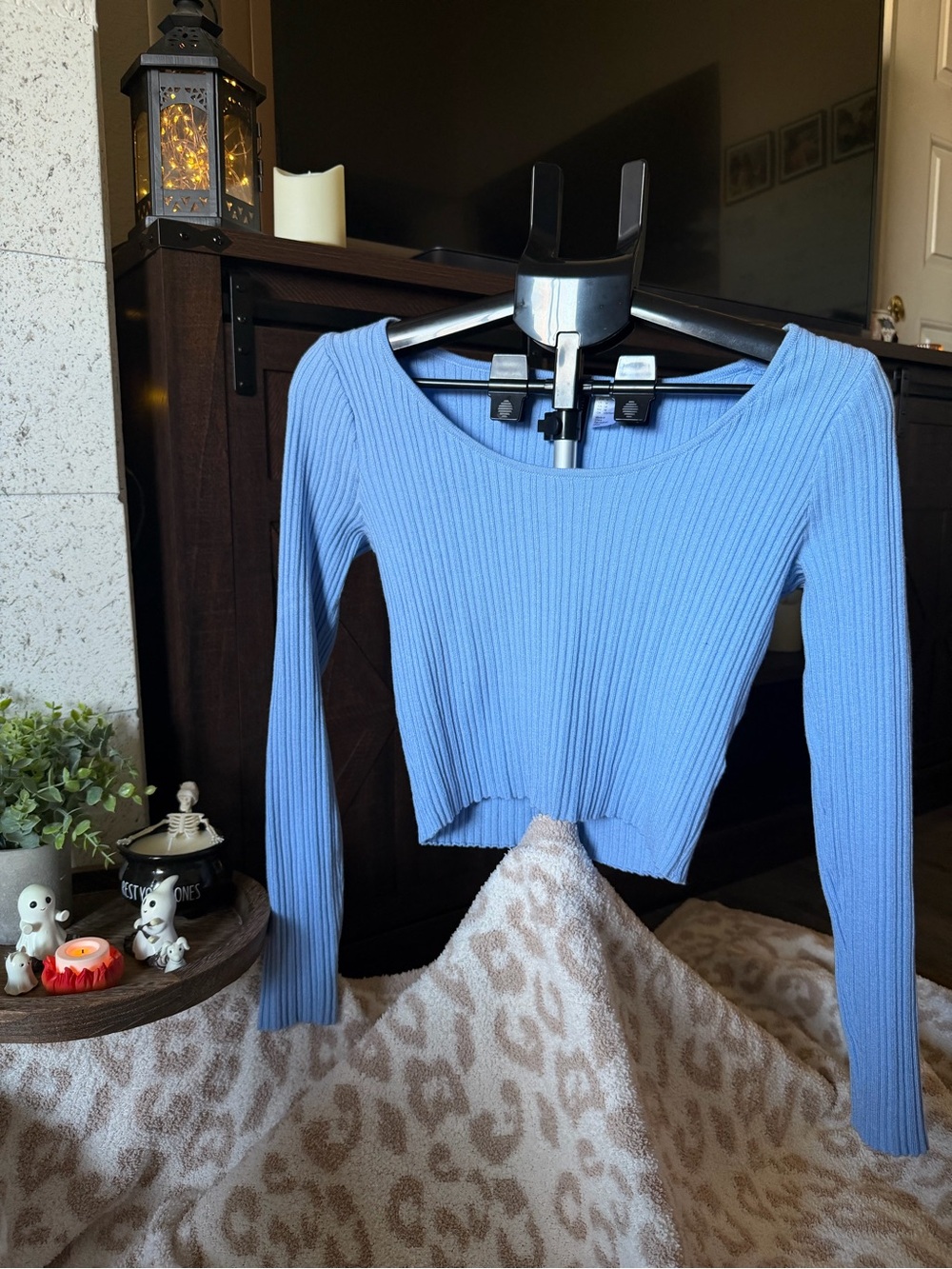 H&M Divided Blue Ribbed Cropped Long Sleeve (M)